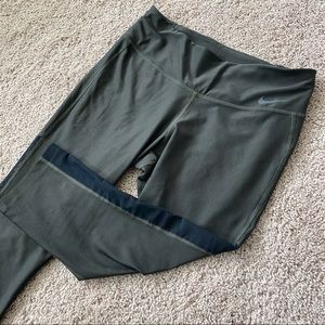 M Olive Green Nike Dri Fit Capri Legging w Mesh